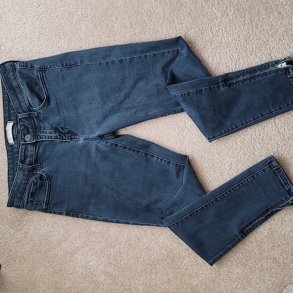 UniQlo Woman's Jeans with Zipper size 25 - Picture 5 of 9